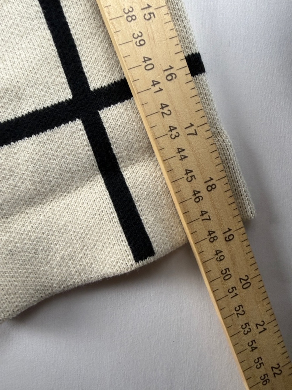 Lane Bryant Cream & Black Striped Heavy Knit Sweater Size 22/24 Like New - Picture 4 of 7